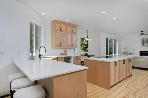 Kitchen - 4474 S Hampton Cir, Boulder, CO 80301 photo 1 of 5