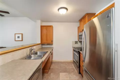 Kitchen - 910 Copper Rd #226, Frisco, CO 80443 photo 1 of 3