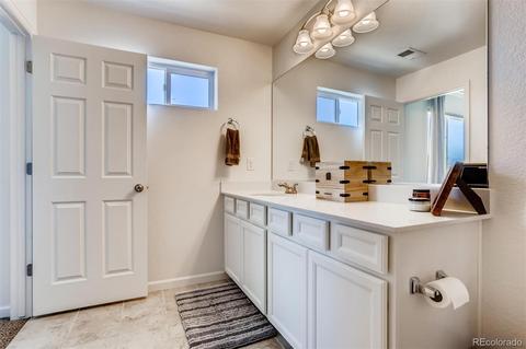 23433 E Chenango Pl, Aurora, CO 80016 photo 9