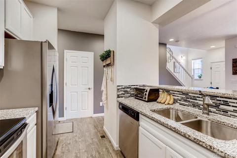 23433 E Chenango Pl, Aurora, CO 80016 photo 6