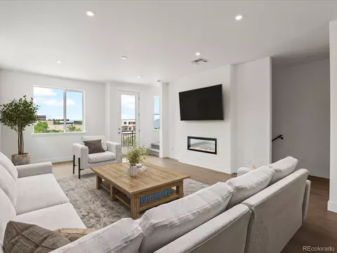 10 Ascent Trl, Englewood, CO 80112