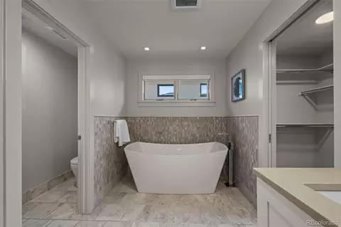 Bath - 6956 E Archer Pl, Denver, CO 80230 photo 6 of 9