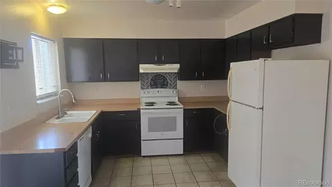 16723 E Ithaca Pl, Aurora, CO 80013 photo 3