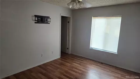 16723 E Ithaca Pl, Aurora, CO 80013 photo 4