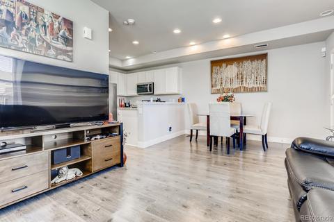 16130 E Warner Pl, Denver, CO 80239 photo 6