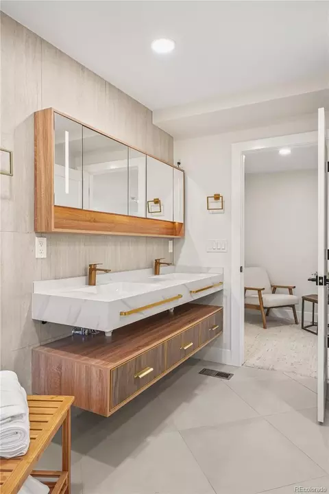 Bath - 4169 Hooker St, Denver, CO 80211 photo 4 of 10
