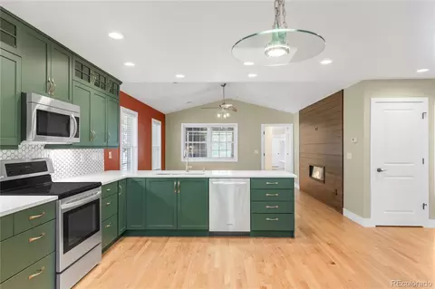 306 E Iowa Ave, Berthoud, CO 80513 photo 5