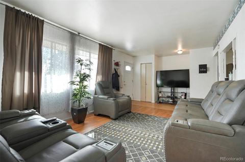 998 Nucla St, Aurora, CO 80011 photo 6