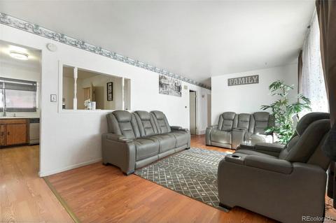 998 Nucla St, Aurora, CO 80011 photo 5