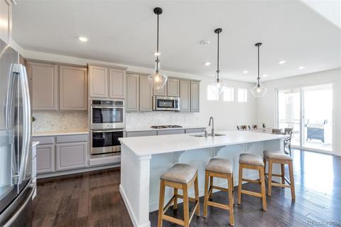 27802 E Long Pl, Aurora, CO 80016 photo 4