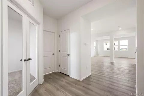 Entry Way - 47399 Magnolia Ave, Bennett, CO 80102 photo 3 of 7