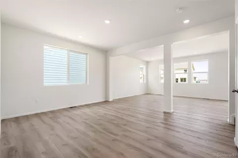 Living - 47399 Magnolia Ave, Bennett, CO 80102 photo 2 of 9