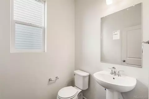 Bath - 47399 Magnolia Ave, Bennett, CO 80102 photo 1 of 3