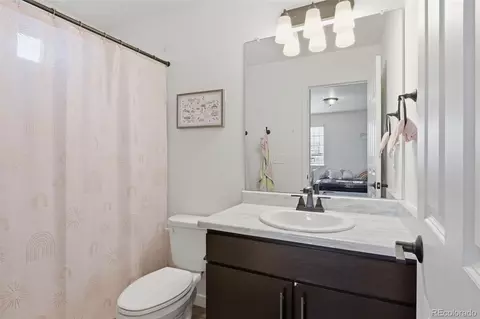 Bath - 21845 E 44th Pl, Aurora, CO 80019 photo 1 of 2