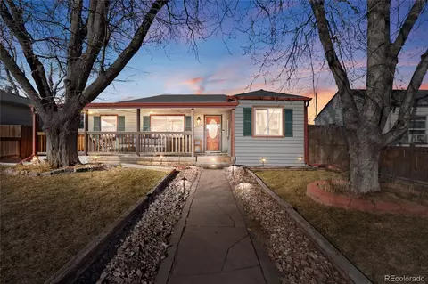 1927 Kenton St, Aurora, CO 80010