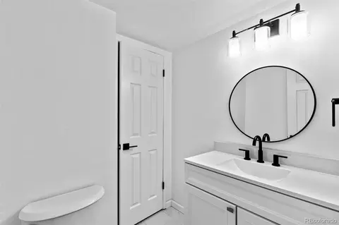 Bath - 9210 E Mansfield Ave, Denver, CO 80237 photo 2 of 2