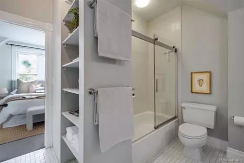 Bath - 2425 Glenarm Pl, Denver, CO 80205 photo 3 of 4