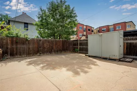 Exterior - 2425 Glenarm Pl, Denver, CO 80205 photo 8 of 8