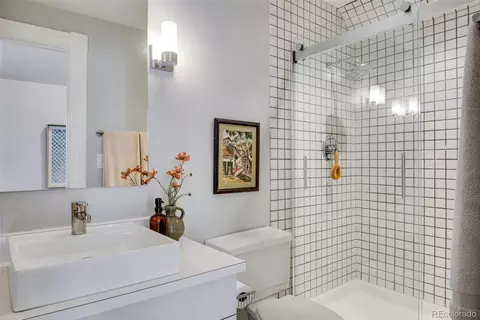 Bath - 2425 Glenarm Pl, Denver, CO 80205 photo 4 of 4