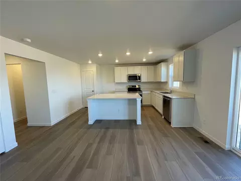 22035 E 39th Ave, Aurora, CO 80019 photo 2