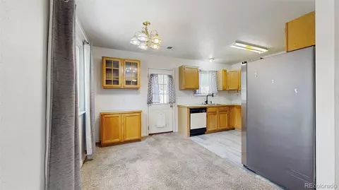 707 38th St, Evans, CO 80620 photo 9