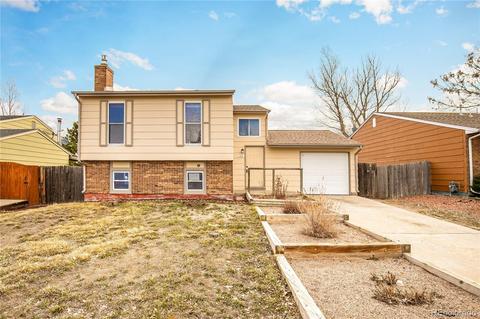 148 Madison Dr, Bennett, CO 80102 photo 1