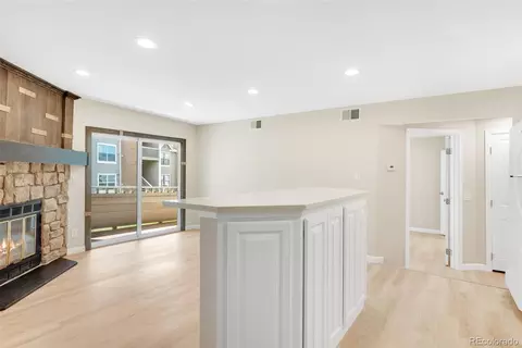 12043 W Cross Dr #204, Littleton, CO 80127