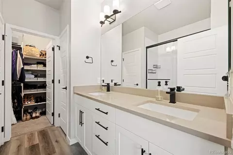 Bath - 6363 Nelson St, Arvada, CO 80004 photo 2 of 4