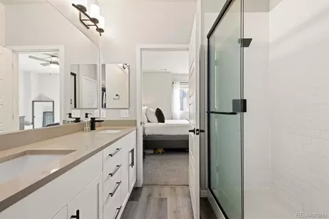 Bath - 6363 Nelson St, Arvada, CO 80004 photo 3 of 4