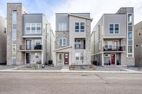 20970 E Quincy Dr, Aurora, CO 80015