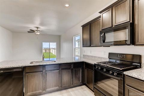47525 Clover Ave, Bennett, CO 80102 photo 10
