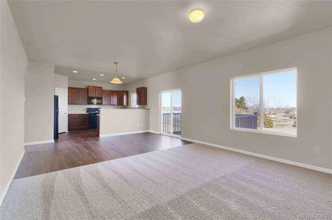 390 Spruce St, Bennett, CO 80102 photo 6