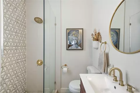 Bath - 2121 E 16th Ave, Denver, CO 80206 photo 2 of 8