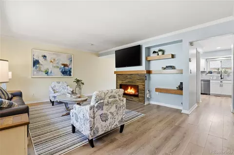 6937 E Briarwood Dr, Centennial, CO 80112