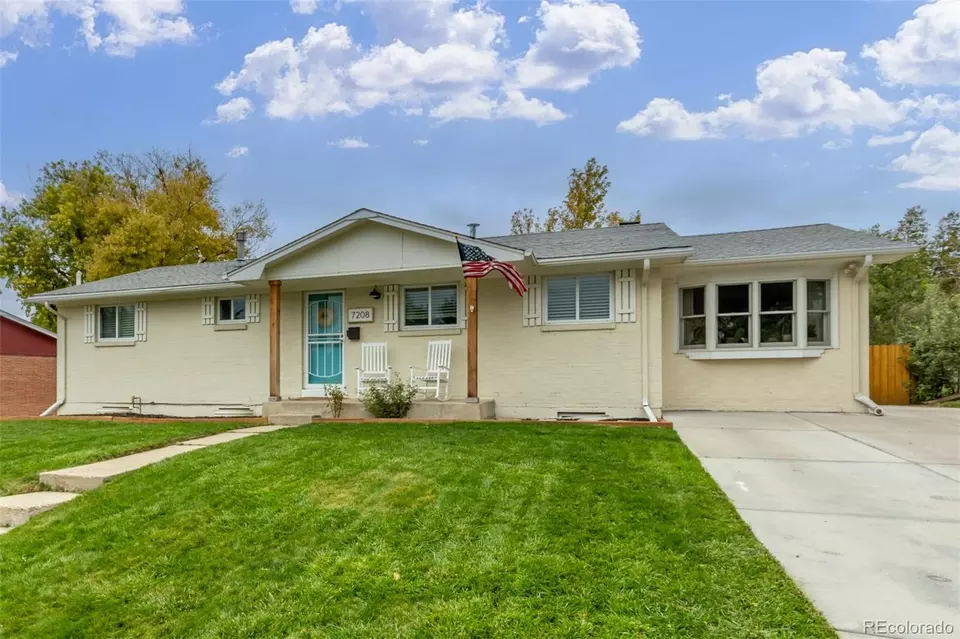 Exterior - 7208 S Sherman St, Centennial, CO 80122 photo 3 of 7