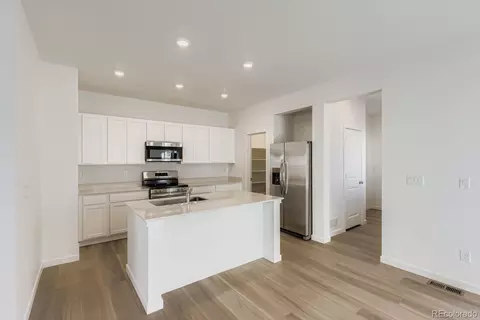 2870 E 153rd Ave, Thornton, CO 80602 photo 3