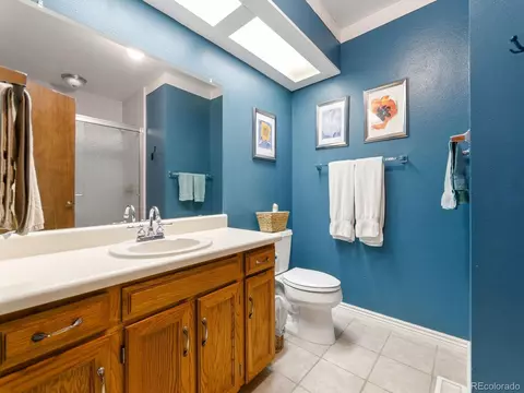 Bath - 15972 E Lehigh Cir, Aurora, CO 80013 photo 4 of 5
