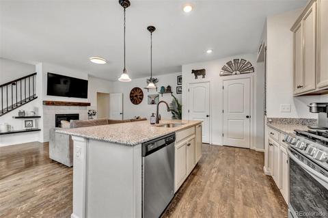10839 E 25th Dr, Aurora, CO 80010 photo 3