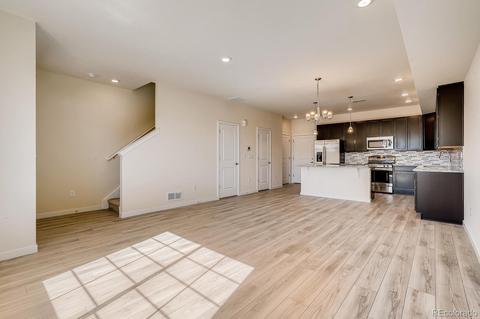 815 E 98th Ave #702, Thornton, CO 80229 photo 4