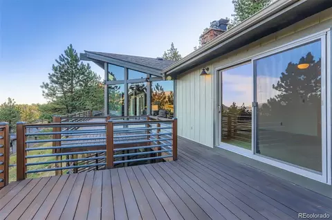 Exterior - 994 Timber Ln, Boulder, CO 80304 photo 2 of 2