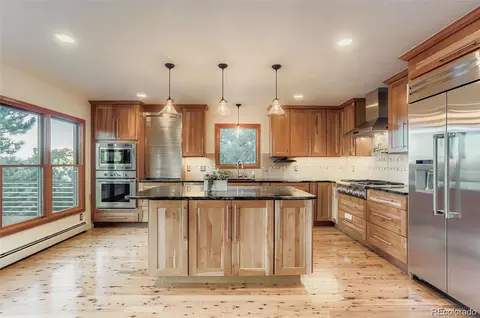Kitchen - 994 Timber Ln, Boulder, CO 80304 photo 4 of 4