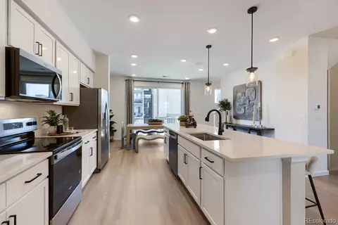 Kitchen - 9200 E 47th Ave #403, Denver, CO 80238 photo 4 of 5