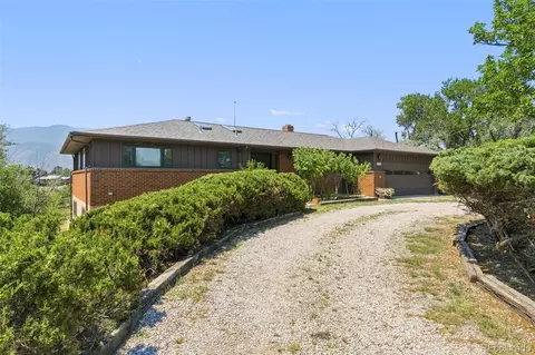 2260 Mesa Rd, Colorado Springs, CO 80904