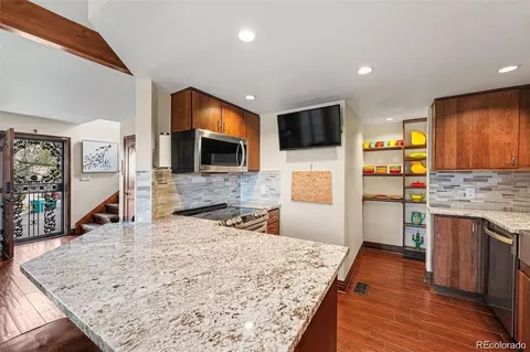 Kitchen - 12059 W Chenango Dr #D, Morrison, CO 80465 photo 2 of 5