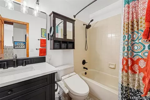 Bath - 12059 W Chenango Dr #D, Morrison, CO 80465 photo 2 of 3