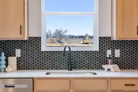 28201 E 4th Pl, Watkins, CO 80137 photo 14