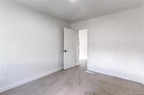 Bedroom - 637 Stuart St, Denver, CO 80204 photo 3 of 5