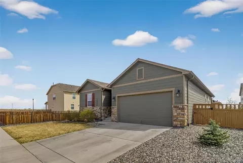 Exterior - 1072 Cable St, Brighton, CO 80603 photo 3 of 4