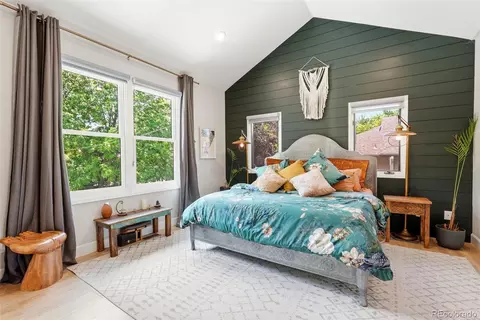 Bedroom - 434 E Lake Pl, Littleton, CO 80121 photo 1 of 5