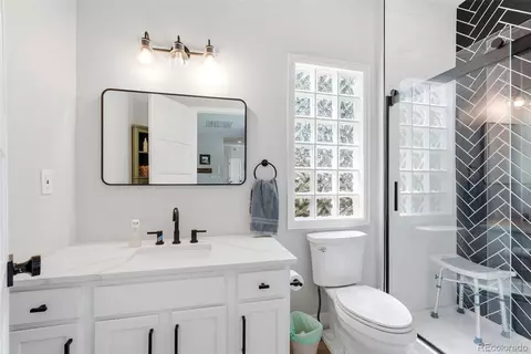 Bath - 434 E Lake Pl, Littleton, CO 80121 photo 5 of 7
